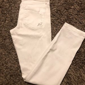 Express Distressed Capri